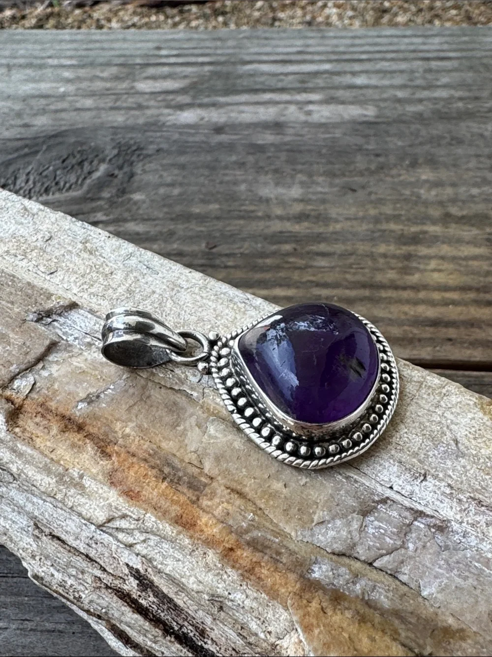 Sterling Silver Pendant with Amethyst
